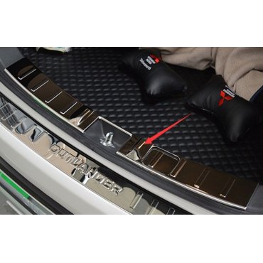 Mitsubishi Outlander 2015  накладка защитная на задний бампер внутренняя тип A