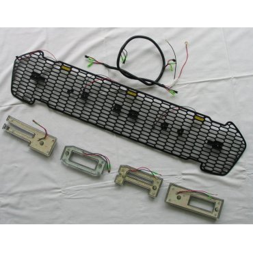 Ford Ranger T7 решетка радиатора LED габариты, LED лого, стиль Raptor 