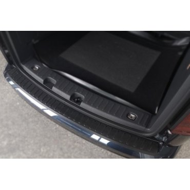Volkswagen Caddy 2015+ накладка защитная на задний бампер полиуретановая