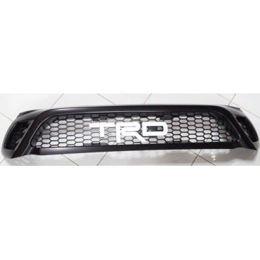 Toyota Hilux Revo 2014 решетка радиатора черная большая TRD белый
