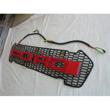 Ford Ranger T7 решетка радиатора LED габариты, LED лого Red, стиль Raptor