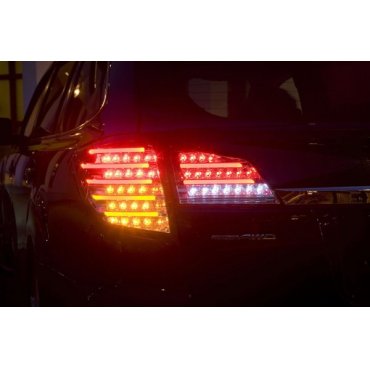 Subaru Outback фонари задние светодиодные LED хром BR9