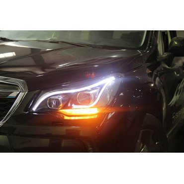 Subaru Forester SJ оптика передняя альтернативная ксеноновая с DRL