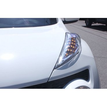 Nissan Juke передние габаритные огни и указатель поворота светодиодные LED хром 