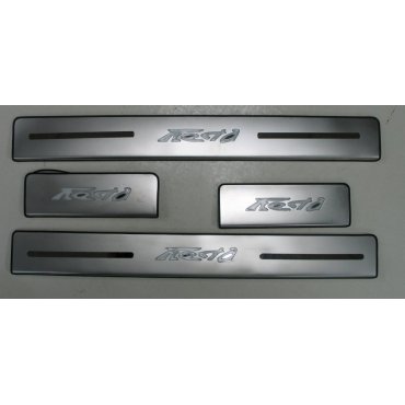 Ford Fiesta Mk7  накладки порогов дверных проемов с LED подсветкой