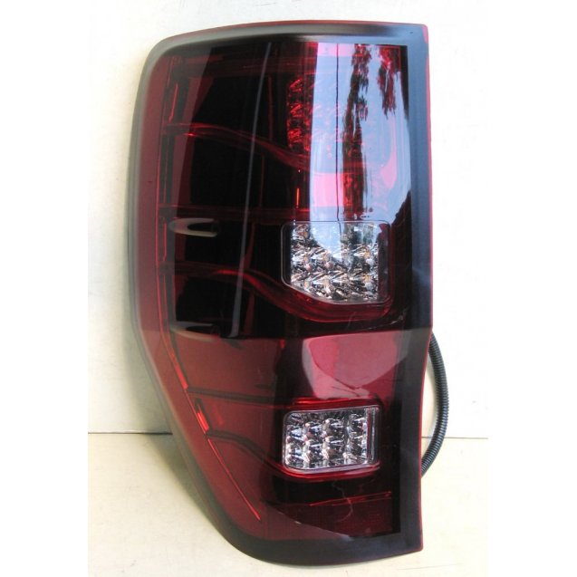 Ford Ranger T6 T7 задние тюнинг фонари LED красные