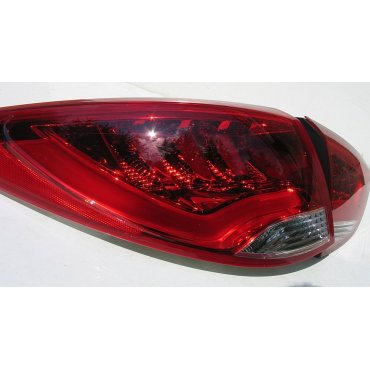 Hyundai IX35 оптика задняя красная Q7