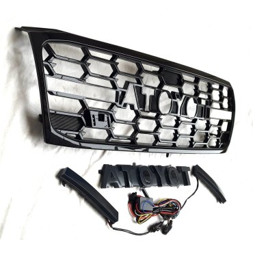 Toyota Land Cruiser LC100 2006+решетка радиатора с LED лого стиль GR