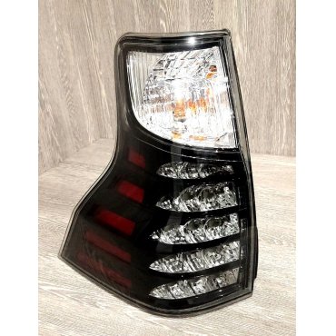 Lexus GX460 2010+ оптика задняя OEM look черная CZ