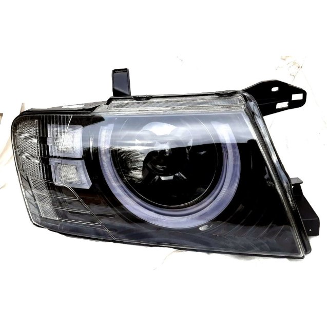 Mitsubishi Pajero Mk3 V73 1999+ оптика передняя Full LED Defender Look тип NS