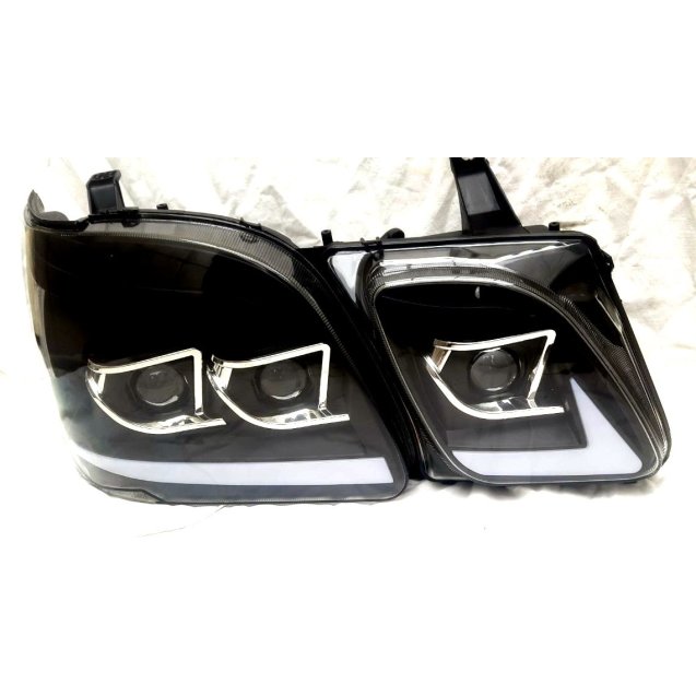 Lexus LX470 1998+ оптика передняя Full LED черная RP