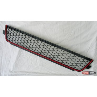 Volkswagen Jetta Mk6 2012+ решетка бампера RED в стиле GLI