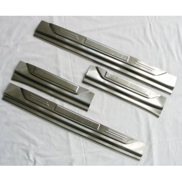 Mitsubishi Pajero Sport 2016+ накладки порогов дверных проемов большие